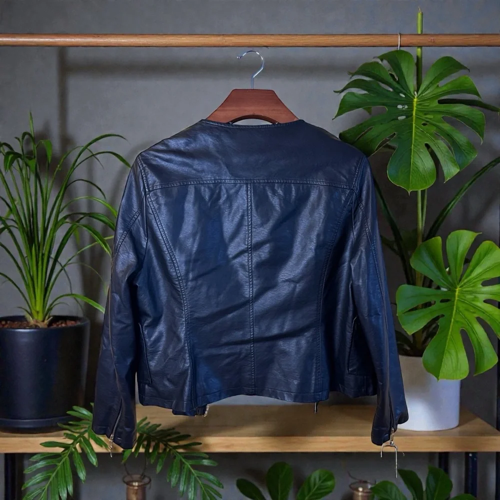 The Limited Women's Black Faux Leather Jacket - Picture 4 of 9